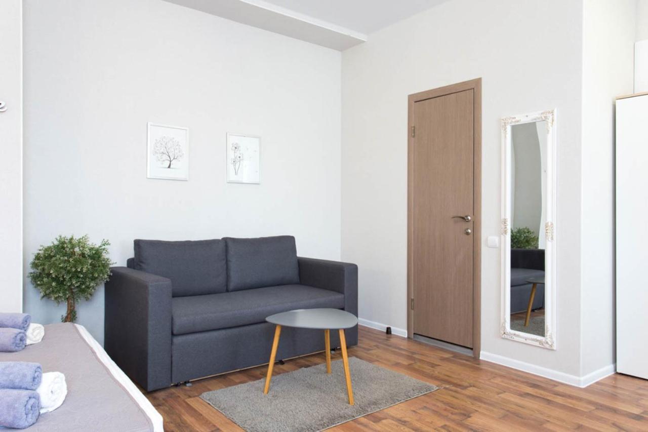 Apartment In The City Center - Gimnasiyna Naberezhna 24A-1 Kharkiv Exterior photo