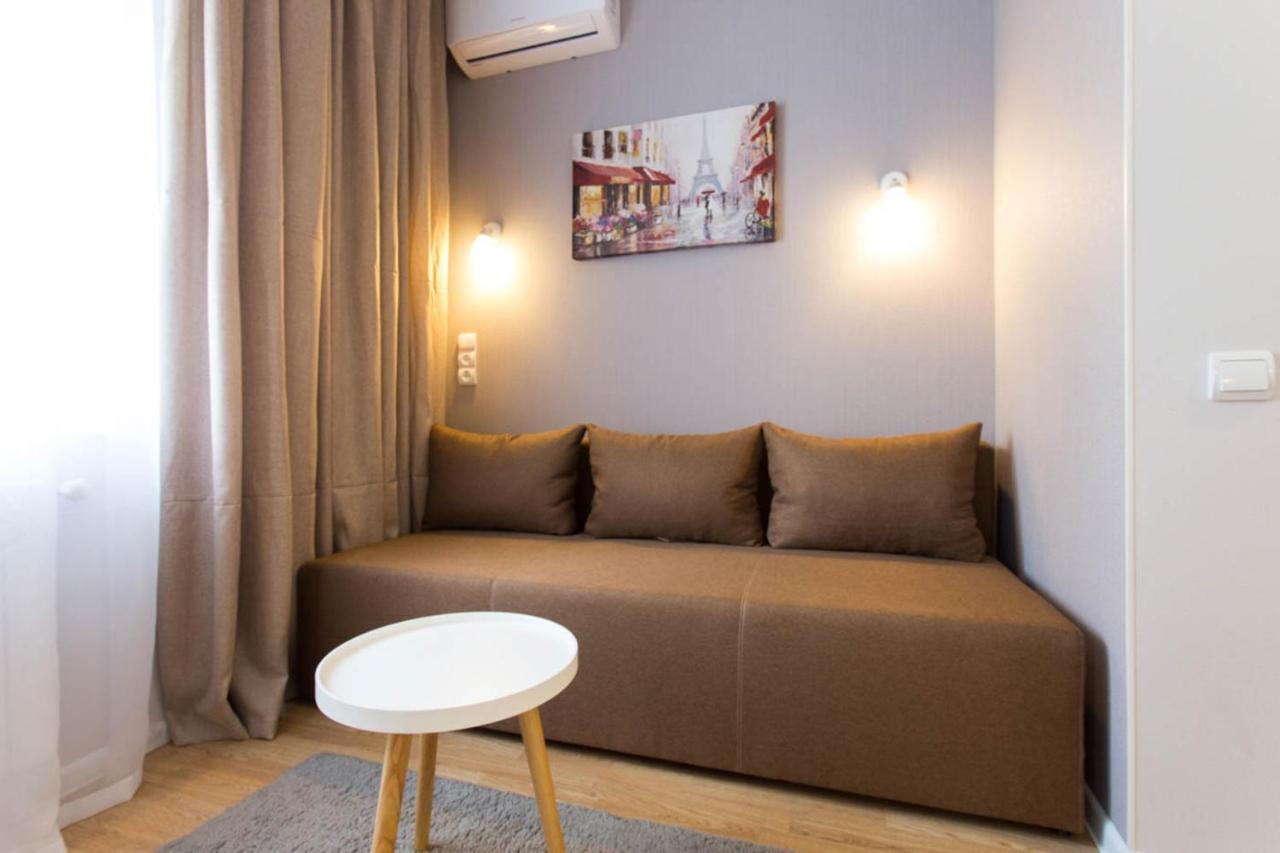 Apartment In The City Center - Gimnasiyna Naberezhna 24A-1 Kharkiv Exterior photo