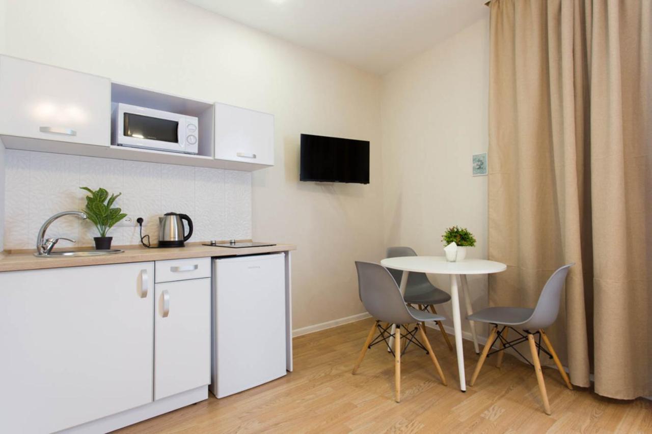 Apartment In The City Center - Gimnasiyna Naberezhna 24A-1 Kharkiv Exterior photo